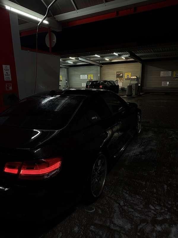 Gebraucht BMW 325 M Sport 197 PS (144 kW) 2007 Coupé