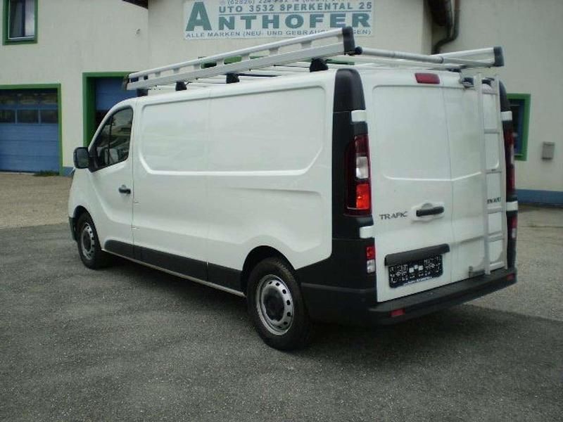 Gebraucht Renault Trafic 150 PS (110 kW) 2023 Weiß Van / Kleinbus