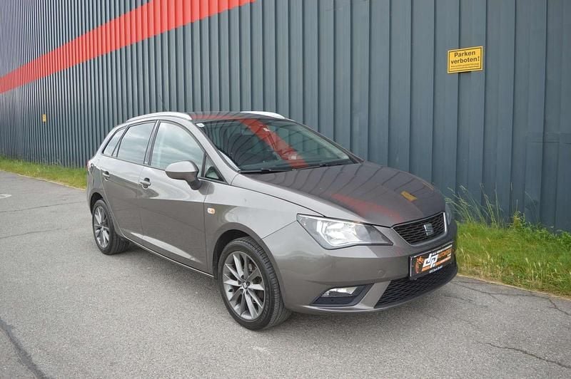 Grau Gebraucht 2014 Seat Ibiza ST Kombi | € 4.999 (Fairer Preis) - Bild 1/4