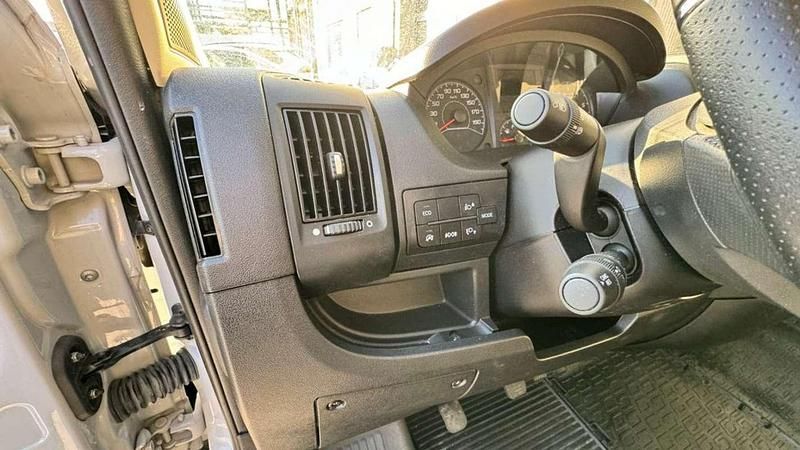 Gebraucht Fiat Ducato 177 PS (130 kW) 2021 Grau Van