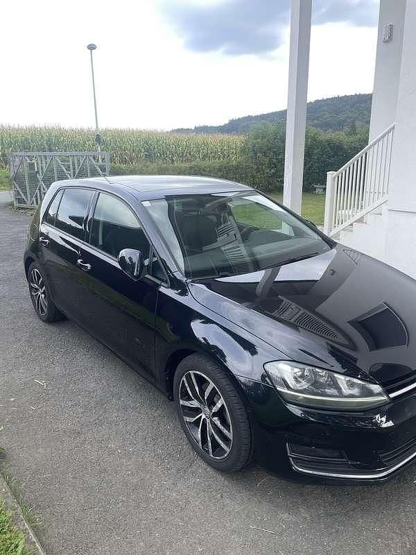 Gebraucht VW Golf VII Highline 140 PS (102 kW) 2013 Limousine