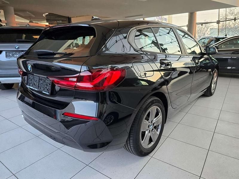 Gebraucht BMW 118 Advantage 136 PS (100 kW) 2022 Schwarz Kleinwagen