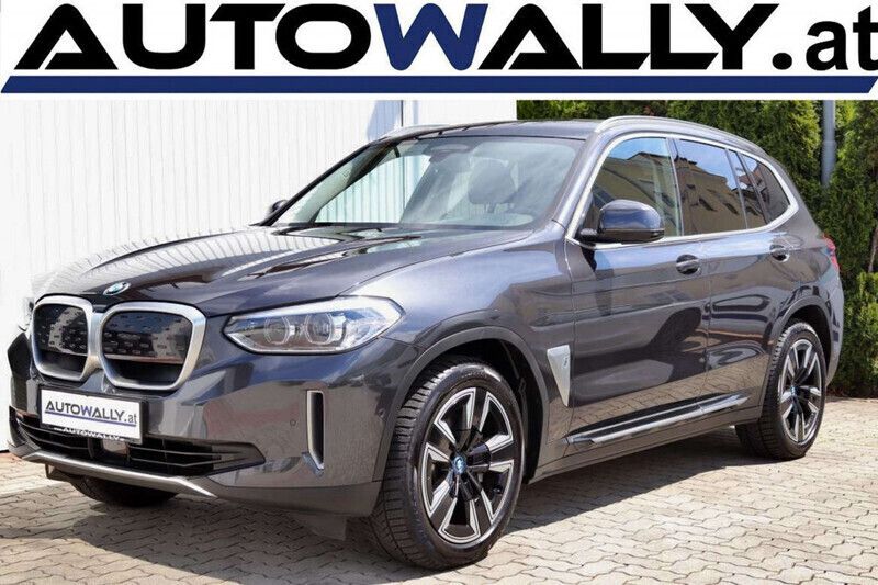 Grau Gebraucht 2021 BMW iX3 SUV | € 33.990 (Etwas zu teuer) - Bild 1/4