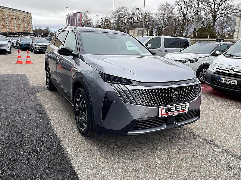 Neu Peugeot 5008 GT 146 PS (107 kW) 2025 Blau Van / Kleinbus