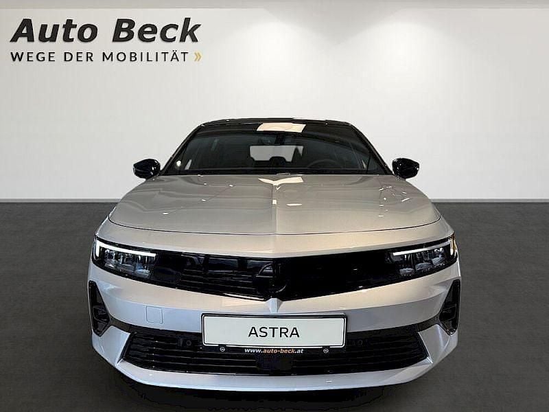 Neu 2025 Opel Astra Limousine | € 31.030 (Etwas zu teuer) - Bild 1/4
