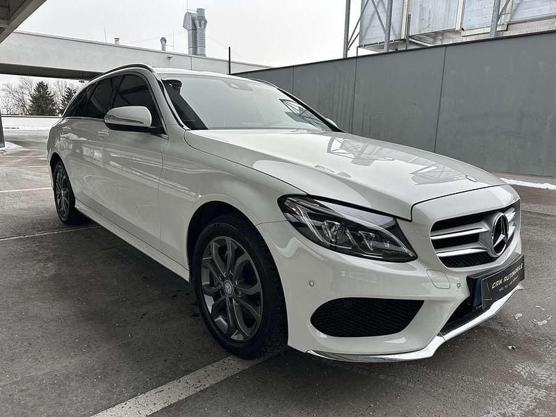 Gebraucht Mercedes C220 AMG line 170 PS (125 kW) 2015 Weiß Kombi