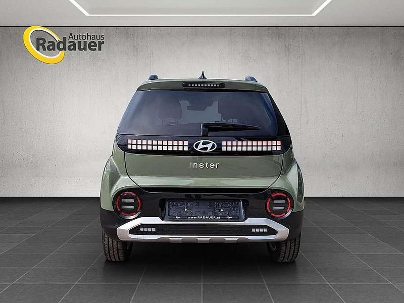 Neu Hyundai Inster Trend 85 kW (116 PS) 2025 Grün Kleinwagen