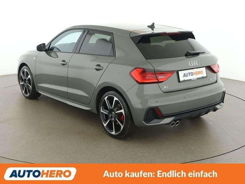 Gebraucht Audi A1 S-Line 207 PS (152 kW) 2024 Grau SUV