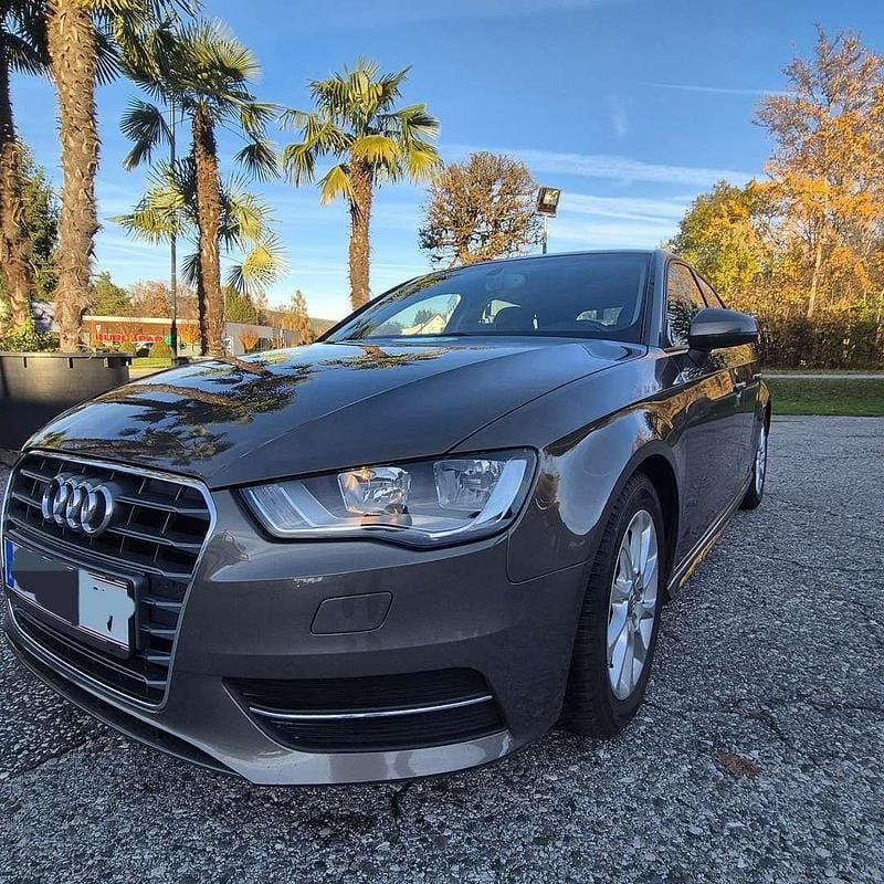 Gebraucht Audi A3 Attraction 110 PS (80 kW) 2014 Limousine