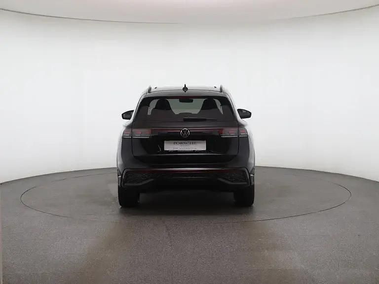 Gebraucht VW Tiguan Sport 193 PS (141 kW) 2025 Schwarz  metallic SUV