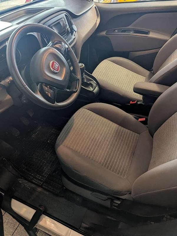 Gebraucht Fiat Doblò Lounge 120 PS (88 kW) 2019 Van / Kleinbus