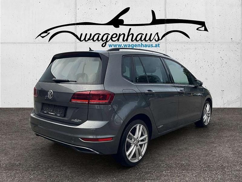 Gebraucht VW Golf VII Comfortline 116 PS (85 kW) 2020 Grau Limousine