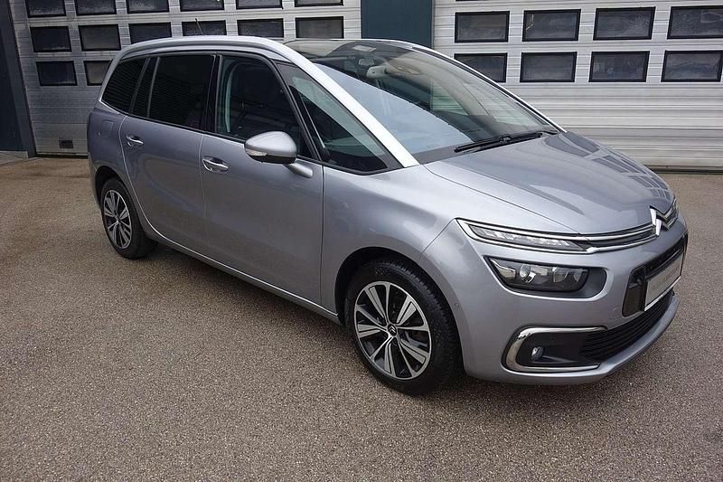 Silber Gebraucht 2019 Citroën C4 SpaceTourer Shine Van / Kleinbus | € 15.990 (Teuer) - Bild 1/4