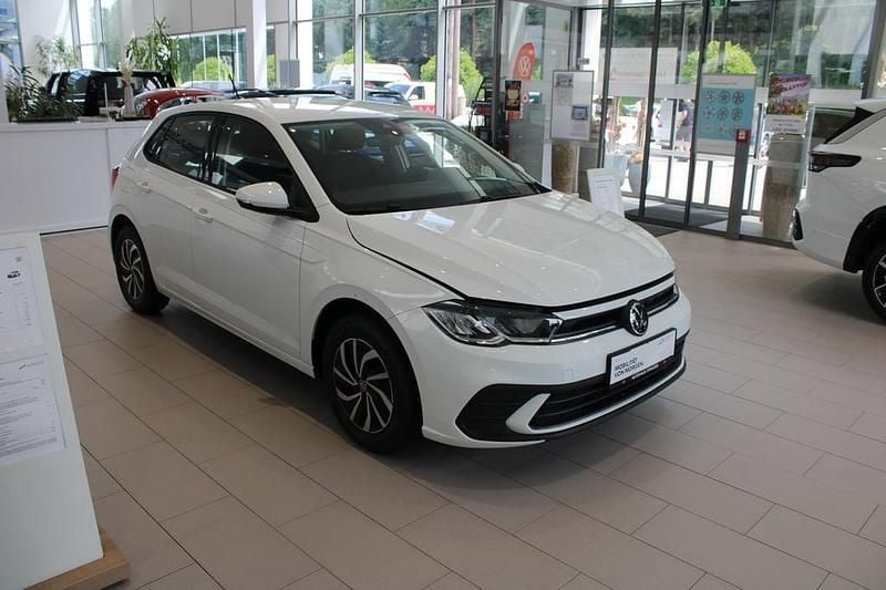 Weiss normal Gebraucht 2023 VW Polo Life Limousine | € 22.900 - Bild 1/4