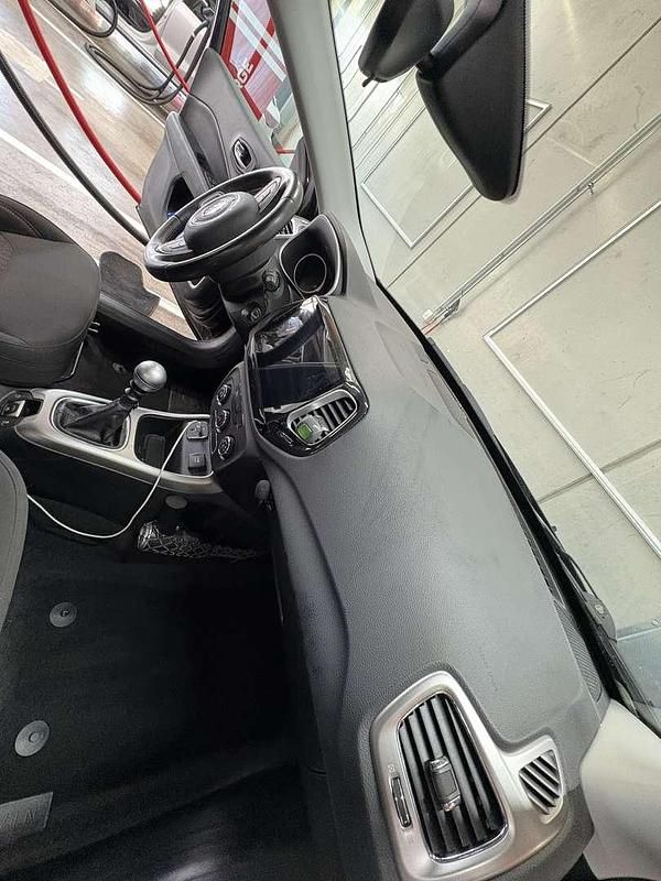 Gebraucht Jeep Compass Sport 140 PS (102 kW) 2018 SUV