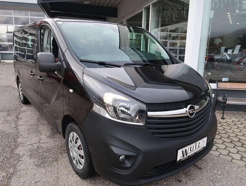 Gebraucht Opel Vivaro S 121 PS (88 kW) 2018 Schwarz Van / Kleinbus