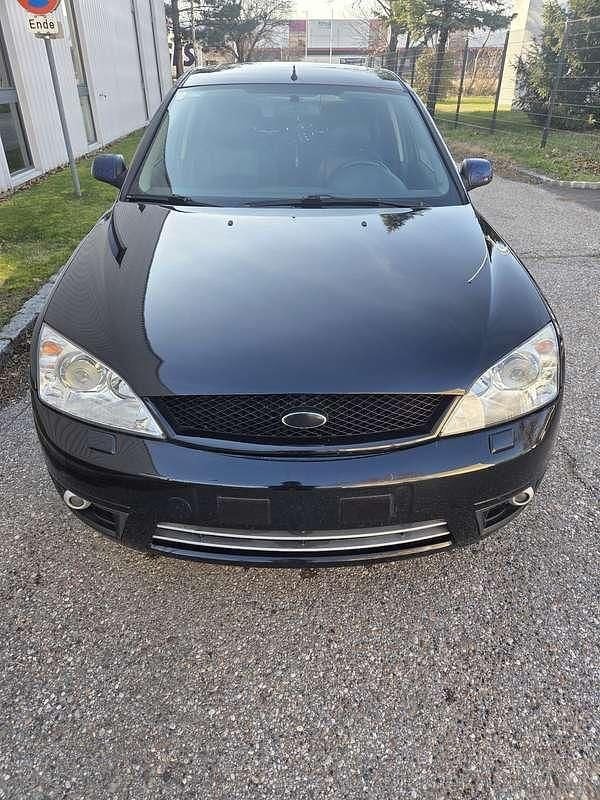 Gebraucht Ford Mondeo Ghia 170 PS (125 kW) 2001 Schwarz Limousine