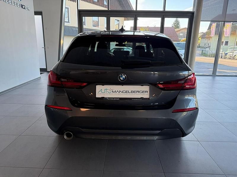 Gebraucht BMW 118 Performance 140 PS (102 kW) 2020 Mineralgrau metallic Kleinwagen