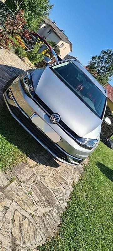 Silber Gebraucht 2019 VW Golf VII Kombi | € 15.000 (Fairer Preis) - Bild 1/4