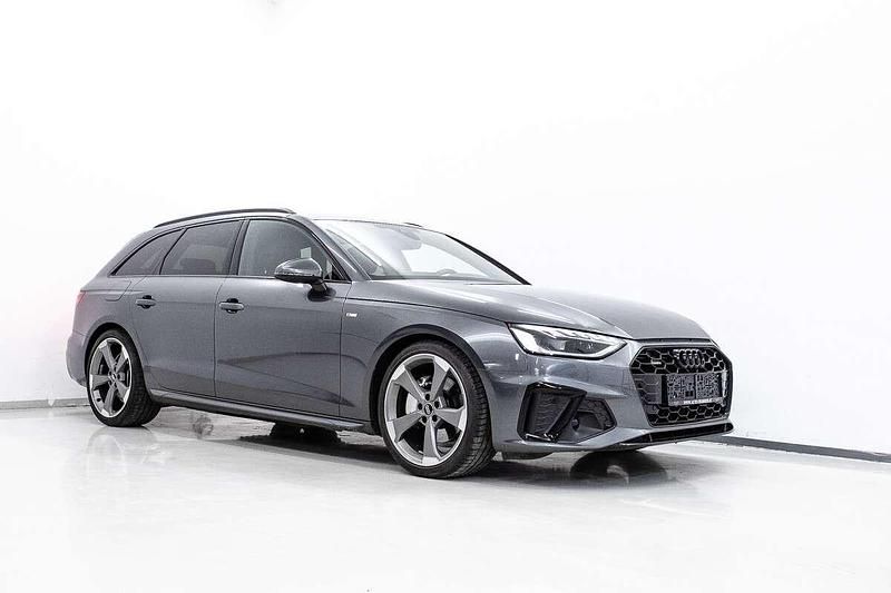 Gebraucht Audi A4 Black Edition 190 PS (139 kW) 2020 Grau Kombi