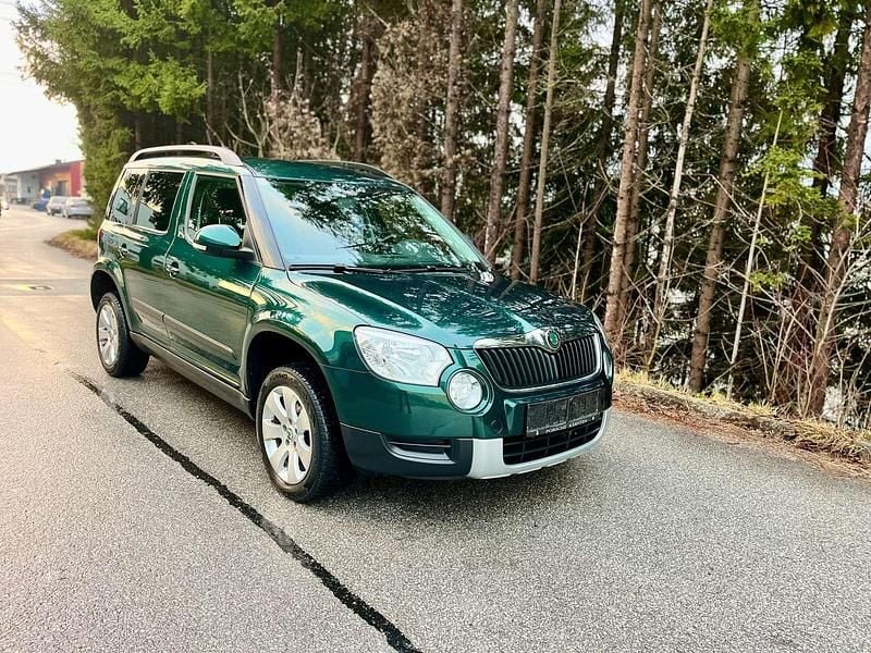 Grün Gebraucht 2010 Skoda Yeti Experience SUV | € 6.890 (Superpreis) - Bild 1/4