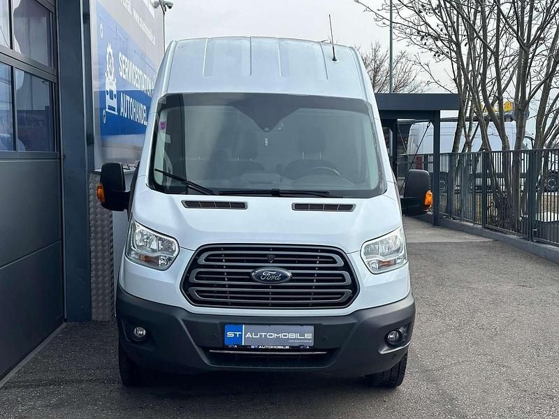 Gebraucht Ford Transit Trend 131 PS (96 kW) 2018 Weiß Van