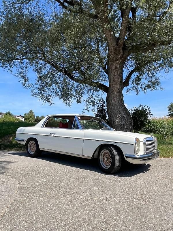 Gebraucht Mercedes /8 185 PS (136 kW) 1975 Weiß Coupé