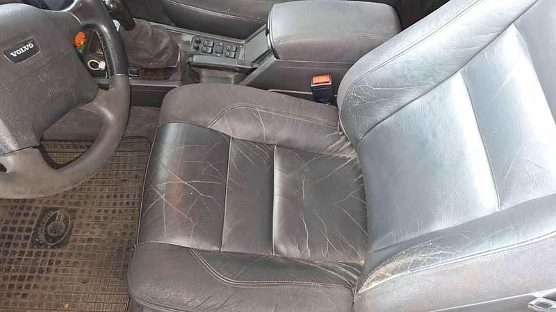 Gebraucht Volvo 855 239 PS (175 kW) 1995 Schwarz Kombi