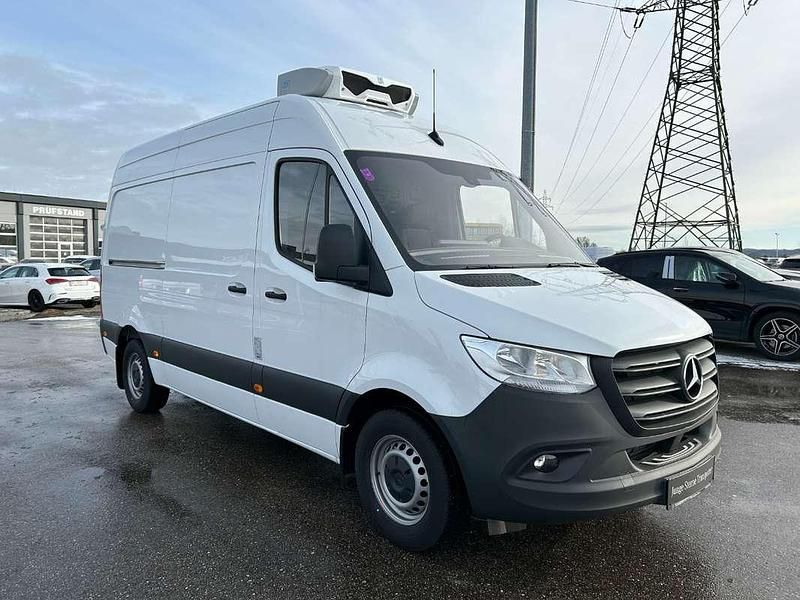 Gebraucht Mercedes Sprinter 150 PS (110 kW) 2023 Weiß Van