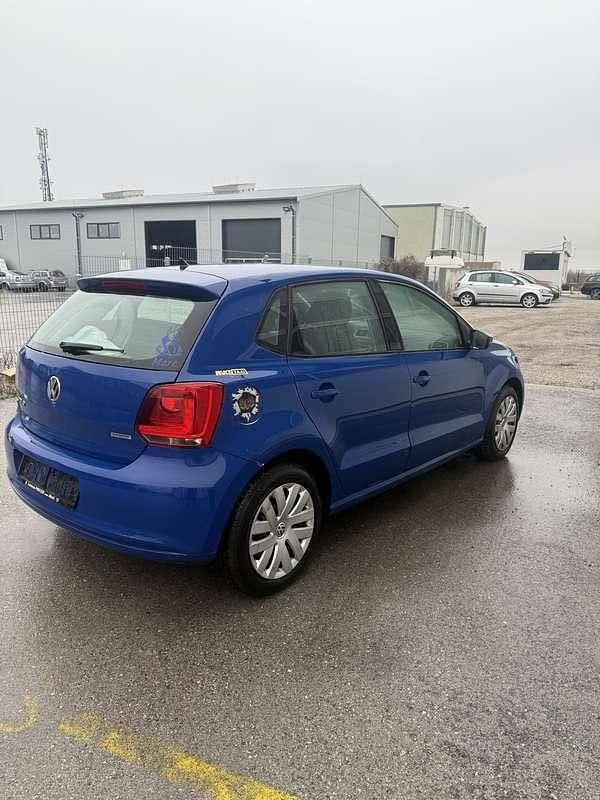 Gebraucht VW Polo 69 PS (50 kW) 2011 Blau Limousine
