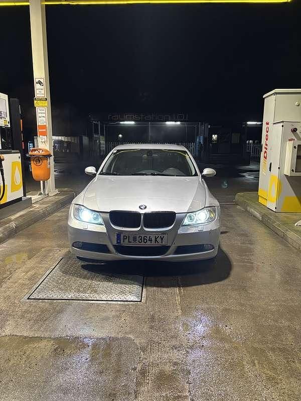 Gebraucht BMW 325 218 PS (160 kW) 2005 Limousine