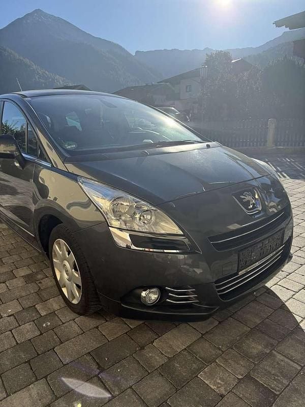 Gebraucht 2012 Peugeot 5008 Family Van / Kleinbus | € 3.400 (Fairer Preis) - Bild 1/4