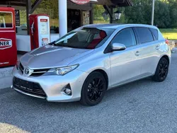 Silber Gebraucht 2015 Toyota Auris Active Kombi | € 14.380 (Fairer Preis)