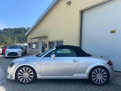 Grau Gebraucht 2000 Audi TT Roadster Cabrio | € 4.499