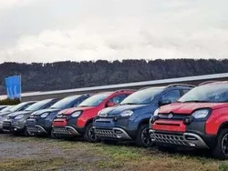 Blau Gebraucht 2023 Fiat Panda Cross Cross Kleinwagen | € 24.990 (Etwas zu teuer)
