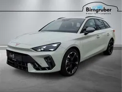 Hellgrau metallic Gebraucht 2024 Cupra Leon Kombi | € 29.570 (Superpreis)
