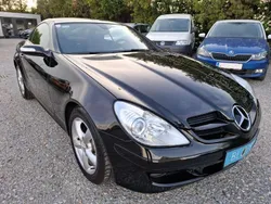 Schwarz Gebraucht 2006 Mercedes SLK200 Cabrio | € 12.900 (Fairer Preis)