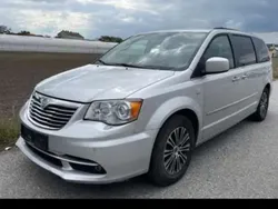 Silber Gebraucht 2012 Lancia Voyager Van / Kleinbus | € 2.500