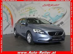 Blau Gebraucht 2018 Volvo V40 Kinetic Kombi | € 16.990