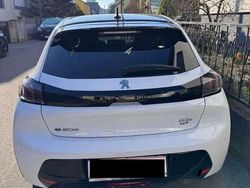 Weiß Gebraucht 2023 Peugeot e-208 GT Kleinwagen | € 23.999 (Fairer Preis)