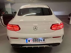 Weiß Gebraucht 2016 Mercedes 200 AMG line Coupé | € 22.500