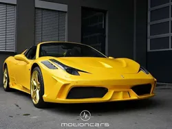 Gelb Gebraucht 2012 Ferrari 458 Cabrio | € 249.980