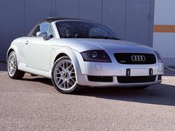 Silber Gebraucht 2002 Audi TT Roadster Cabrio | € 9.950