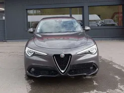 Gebraucht 2019 Alfa Romeo Stelvio Super SUV | € 22.990 (Etwas zu teuer)