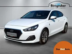Weiß Gebraucht 2019 Hyundai i30 Limousine | € 13.870 (Etwas zu teuer)