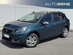 Grün Gebraucht 2017 Peugeot 2008 Style SUV | € 9.590 (Etwas zu teuer)