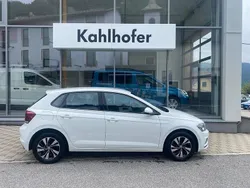 Weiss normal Gebraucht 2018 VW Polo Comfortline Limousine | € 9.490 (Guter Preis)