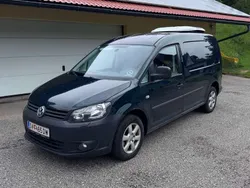 Grün Gebraucht 2011 VW Caddy Van / Kleinbus | € 8.900