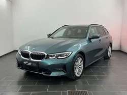 Blau Gebraucht 2021 BMW 320e Sport Line Kombi | € 30.990 (Fairer Preis)