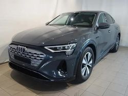 Hellgrau metallic Gebraucht 2023 Audi Q8 e-tron Business SUV | € 57.770 (Fairer Preis)